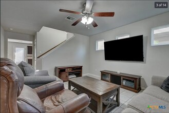 142 Gambel Oak Way in San Marcos, TX - Building Photo - Building Photo