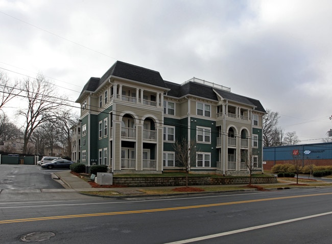 McAden Park Apartments in Charlotte, NC - Building Photo - Building Photo