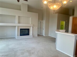 7412 Bedford Pine Ct in Las Vegas, NV - Building Photo - Building Photo