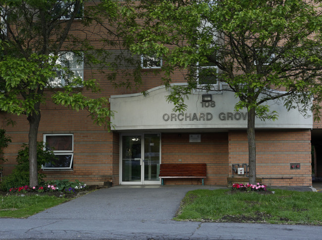 Orchard Grove in Ottawa, ON - Building Photo - Building Photo