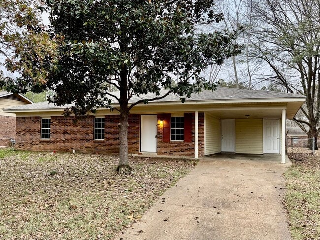 5074 Fleetwood Cove in Horn Lake, MS - Building Photo - Building Photo