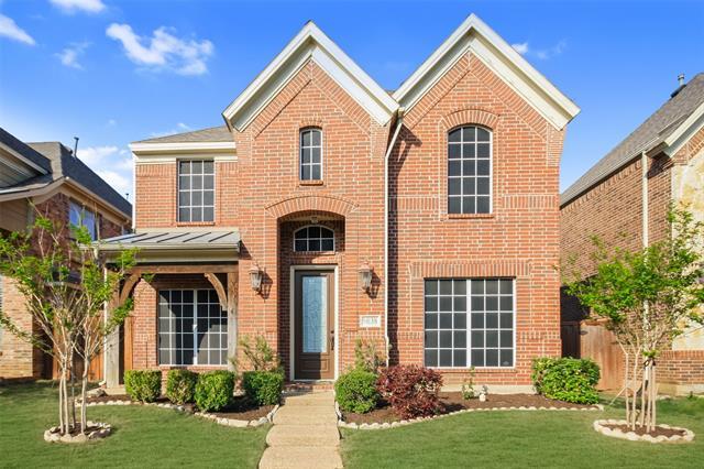 9038 Dillon Trail in Irving, TX - Building Photo