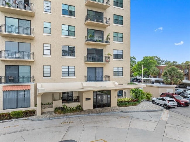 property at 2109 Bayshore Blvd