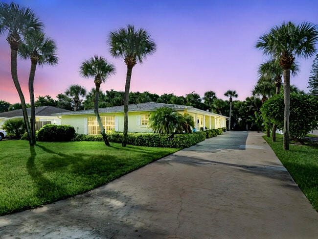 property at 922 Pirate Cove Ln