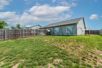 8802 E Chris St in Bel Aire, KS - Building Photo - Building Photo