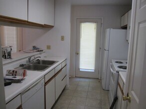 111 W Alhambra Dr in Columbia, MO - Building Photo - Building Photo