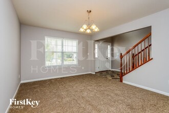 2003 Abby Ct in Lake St. Louis, MO - Foto de edificio - Building Photo