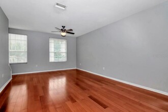3170 Bayshore Oaks Dr in Tampa, FL - Foto de edificio - Building Photo