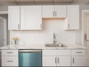 95 Green Hill Pky, Unit 2 in Worcester, MA - Foto de edificio - Building Photo