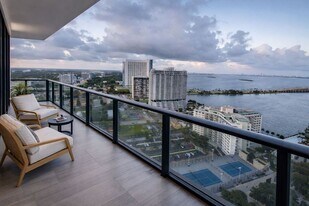 501 NE 31st St in Miami, FL - Building Photo