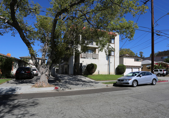 715 Raleigh St in Glendale, CA - Building Photo - Building Photo