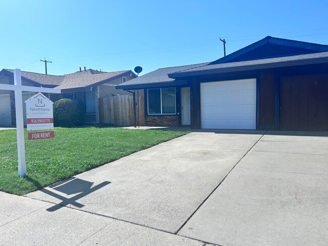 property at 9673-9675 Lake Natoma Dr