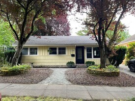 4022 NE 13th Ave in Portland, OR - Building Photo