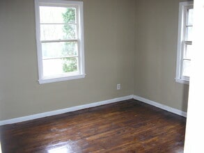 1529 Parkhurst Dr in Bowling Green, KY - Building Photo - Building Photo