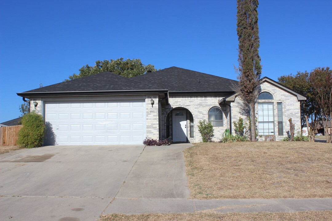 4801 Addie Dr in Killeen, TX - Building Photo