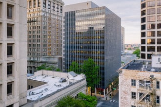 Altitude on Main in Richmond, VA - Building Photo - Building Photo