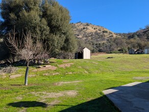 38560 Squaw Valley Rd in Yokuts Valley, CA - Building Photo - Building Photo