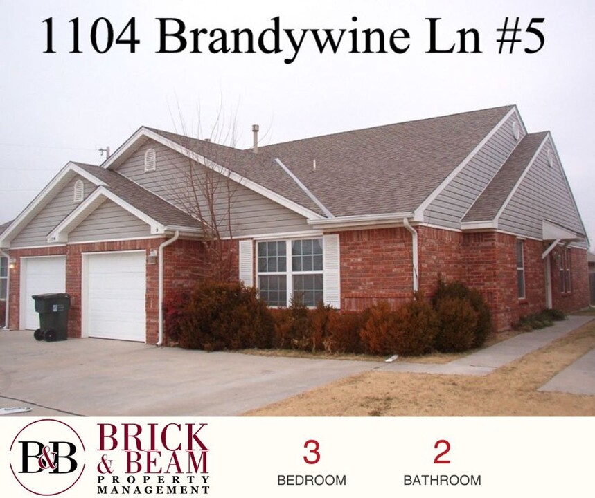 1104 Brandywine Ln in Norman, OK - Building Photo