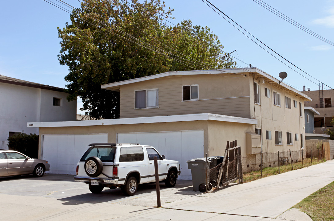 1606 W 168th St in Gardena, CA - Foto de edificio