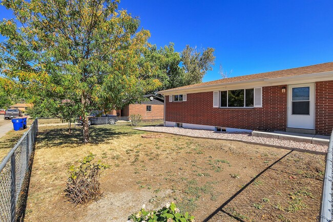 1170 Orion St in Golden, CO - Foto de edificio - Building Photo