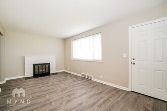 1517 Oakland Park Ave in Columbus, OH - Building Photo - Building Photo