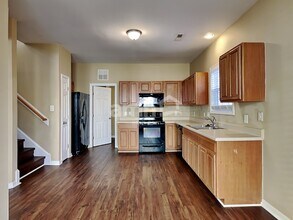 1232 Sweetgrass St in Knightdale, NC - Building Photo - Building Photo