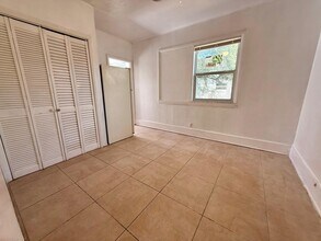 926 33rd St in West Palm Beach, FL - Building Photo - Building Photo