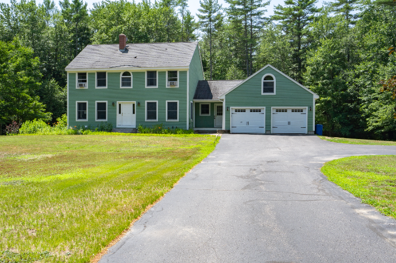 60 Whitney Farms Rd in North Yarmouth, ME - Building Photo