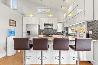 18 Rosedale St in Portland, ME - Building Photo - Building Photo