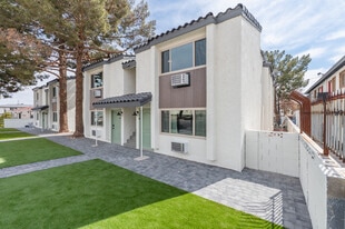 415 S 10th St in Las Vegas, NV - Building Photo