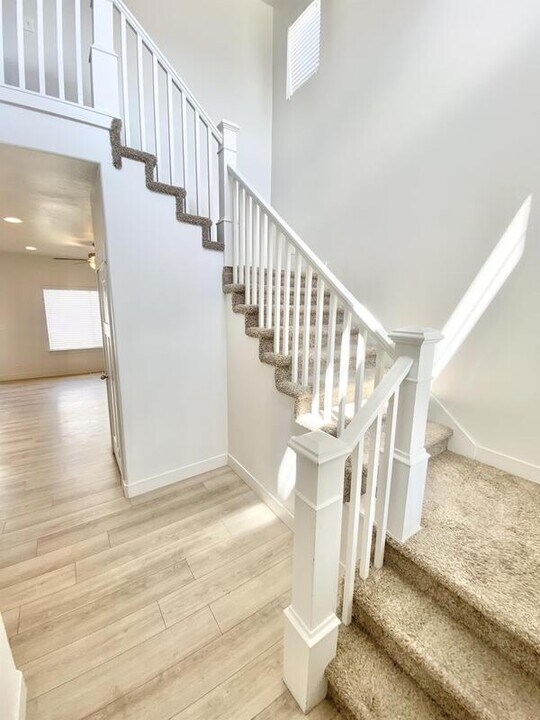 521 N 20 W in Vineyard, UT - Foto de edificio