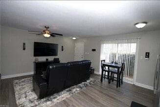 1146 Indian Rd, Unit 1146 Indian Rd. in Virginia Beach, VA - Building Photo - Building Photo