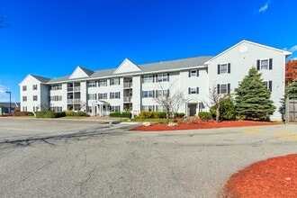Stella Arms Apartments, LP in Manchester, NH - Foto de edificio - Building Photo