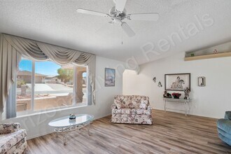 1655 Navigator Dr in Lake Havasu City, AZ - Foto de edificio - Building Photo