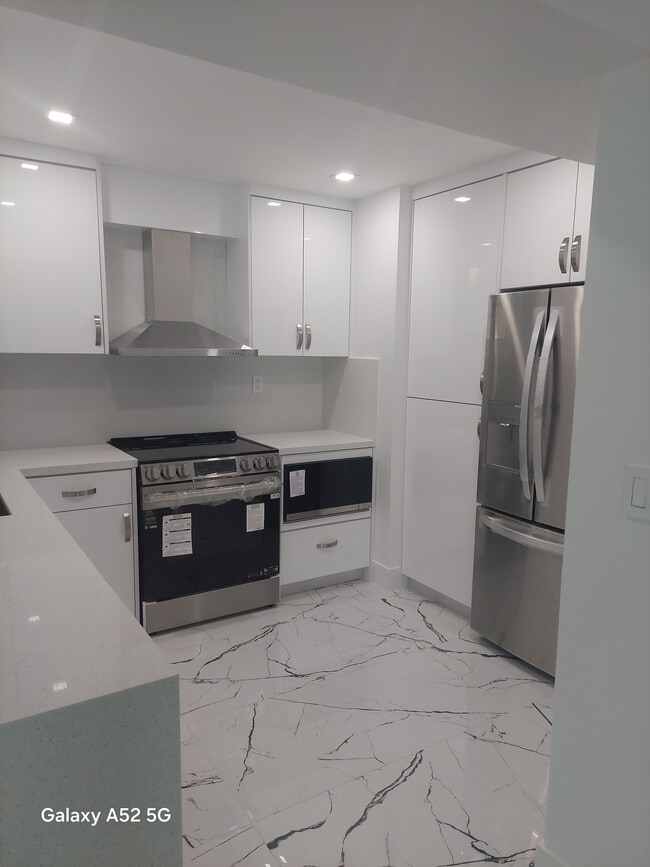 property at 6821 SW 129th Ave