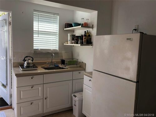 1365 Marseille Dr in Miami Beach, FL - Building Photo - Building Photo