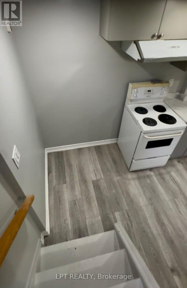 property at 40 Gladstone Square