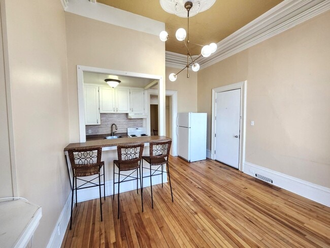 196 King St E in Saint John, NB - Building Photo - Building Photo