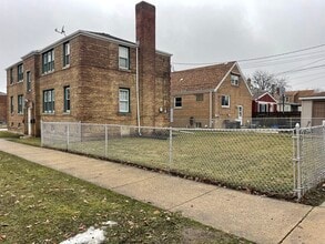 5924 W 37th St in Cicero, IL - Building Photo - Building Photo