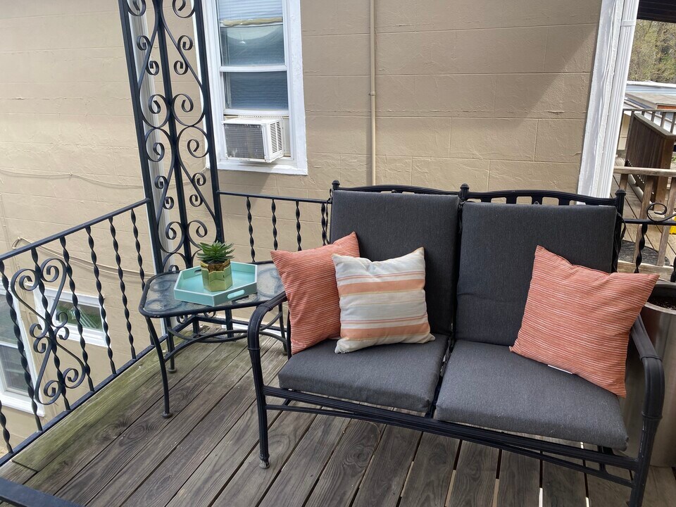 1121 Pacific St, Unit 2 in Kansas City, MO - Building Photo