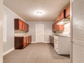 503 E Indian Dr in Midwest City, OK - Building Photo - Building Photo