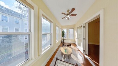 20 Fisher Ave, Unit 2 in Boston, MA - Building Photo - Building Photo