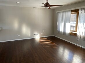 83 Indianwood Dr in Thornton, IL - Building Photo - Building Photo