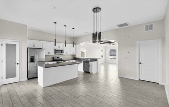 13915 Sky Harbor Ave in Horizon City, TX - Building Photo - Building Photo
