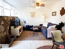 5916 Annan Way in Los Angeles, CA - Building Photo