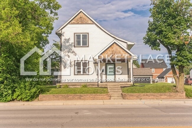 property at 1917 N College Ave