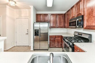 12001 Market St in Reston, VA - Building Photo - Building Photo