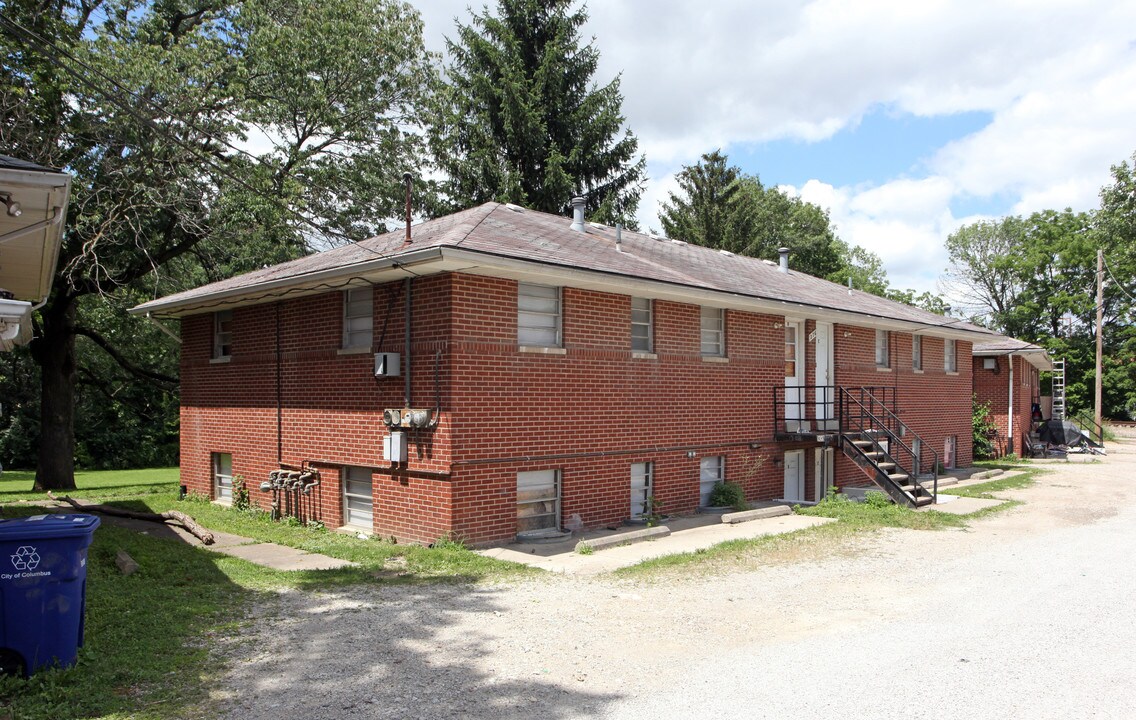 Camp Chase Apartments in Columbus, OH - Building Photo