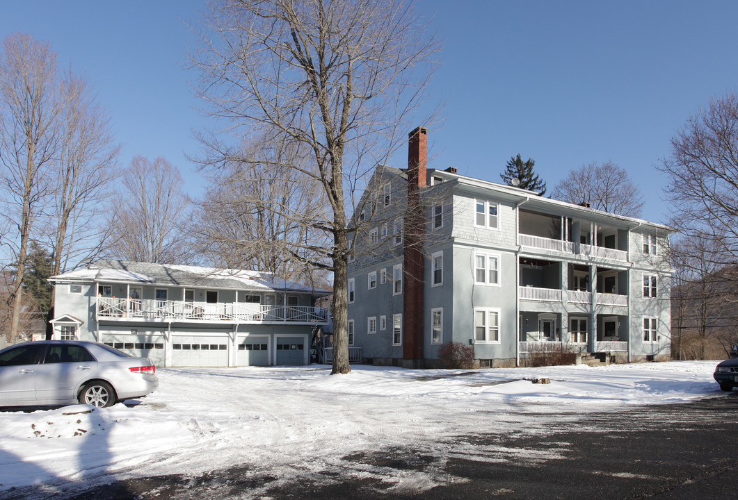 588 Manville St in Great Barrington, MA - Building Photo