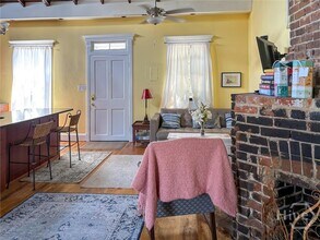 526 E Charlton St in Savannah, GA - Building Photo - Building Photo